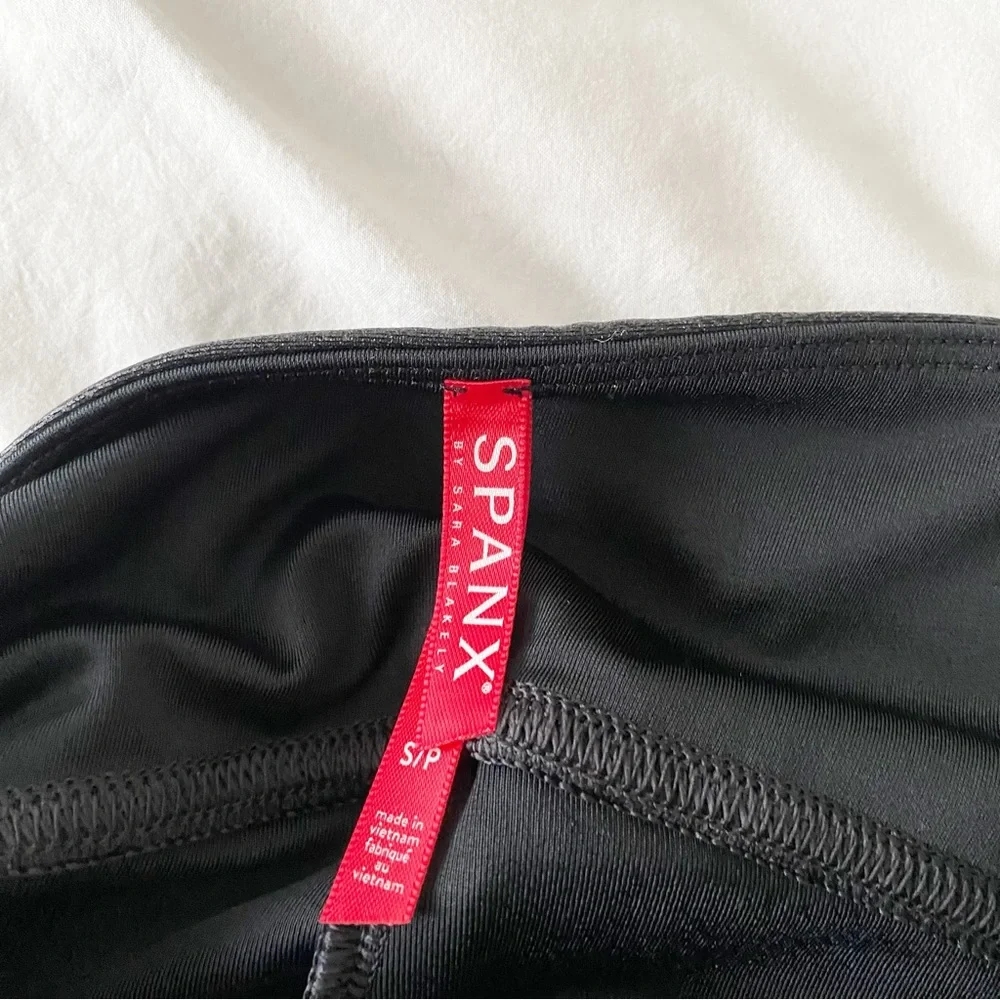 New Spanx Faux Leather Leggings Size S/P Black - Picture 7 of 10